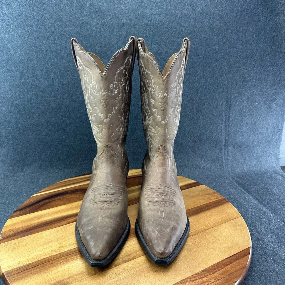 Ariat boots womens